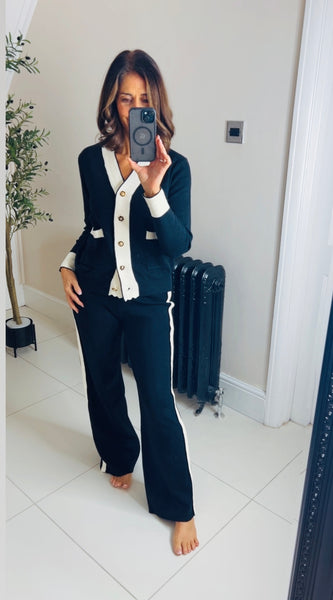 New (preorder for Monday 22nd) Nicola V neck side stripe knit set